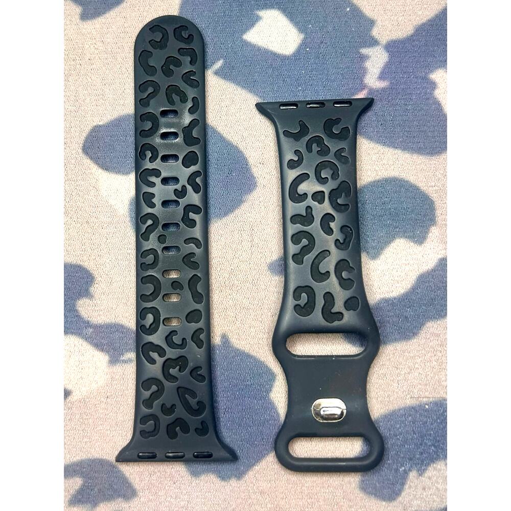 Matte Black Apple Watch Band 38 40 Silicone Strap Minimal NEW - Picture 10 of 12